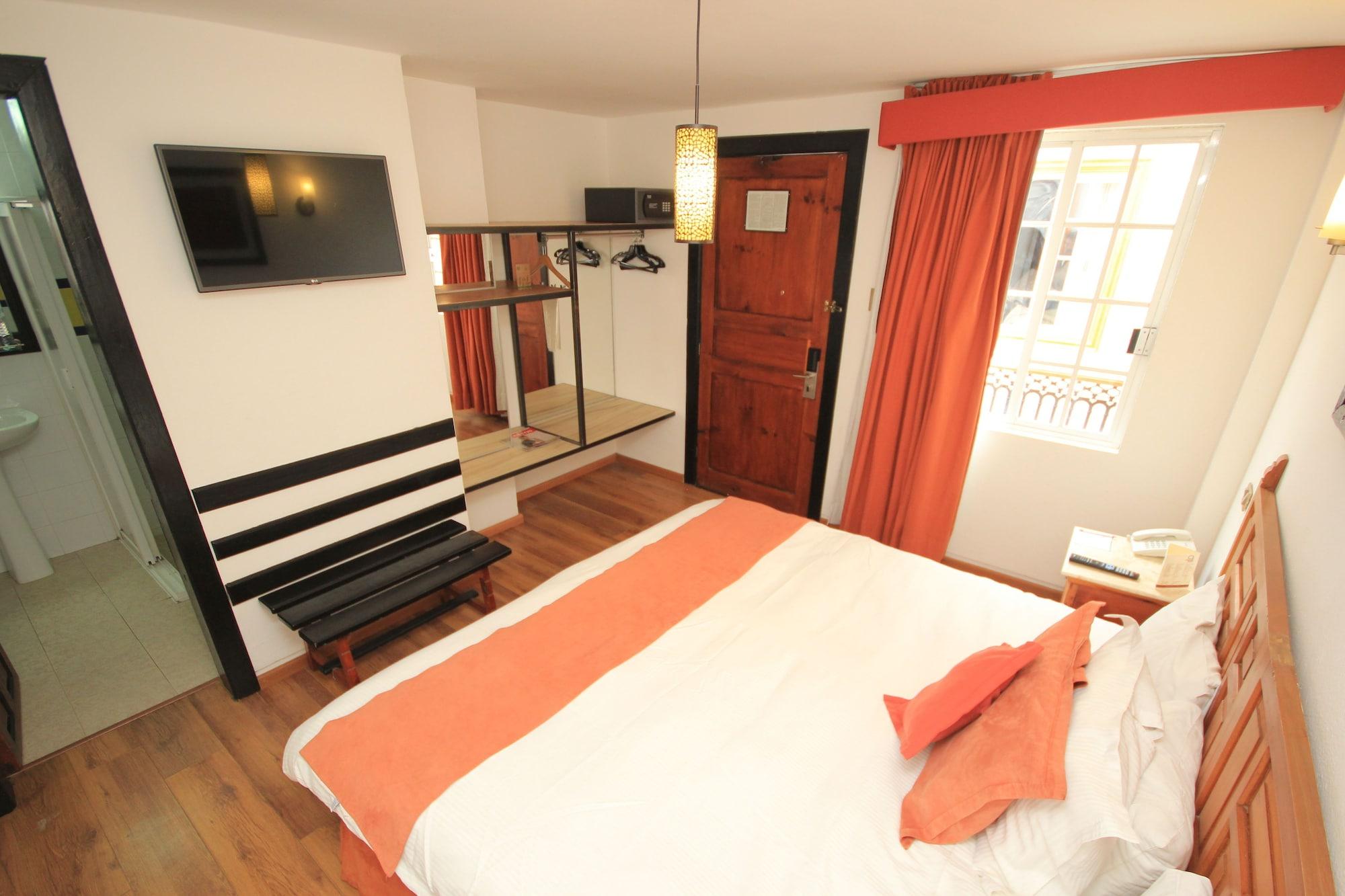 Hotel Ciudad Real Centro Historico Сан-Кристобаль-де-Ла-Касас Экстерьер фото