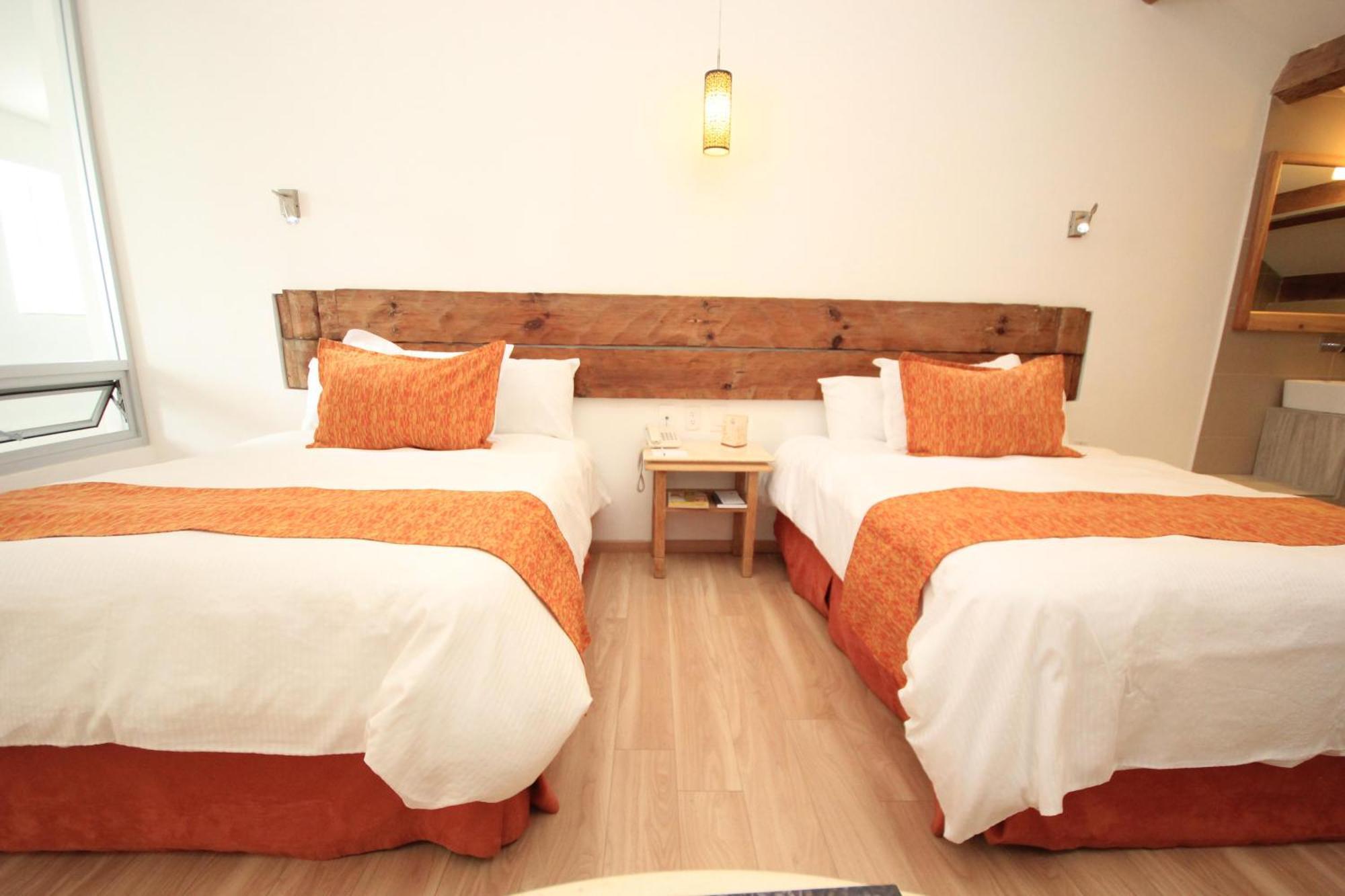 Hotel Ciudad Real Centro Historico Сан-Кристобаль-де-Ла-Касас Экстерьер фото