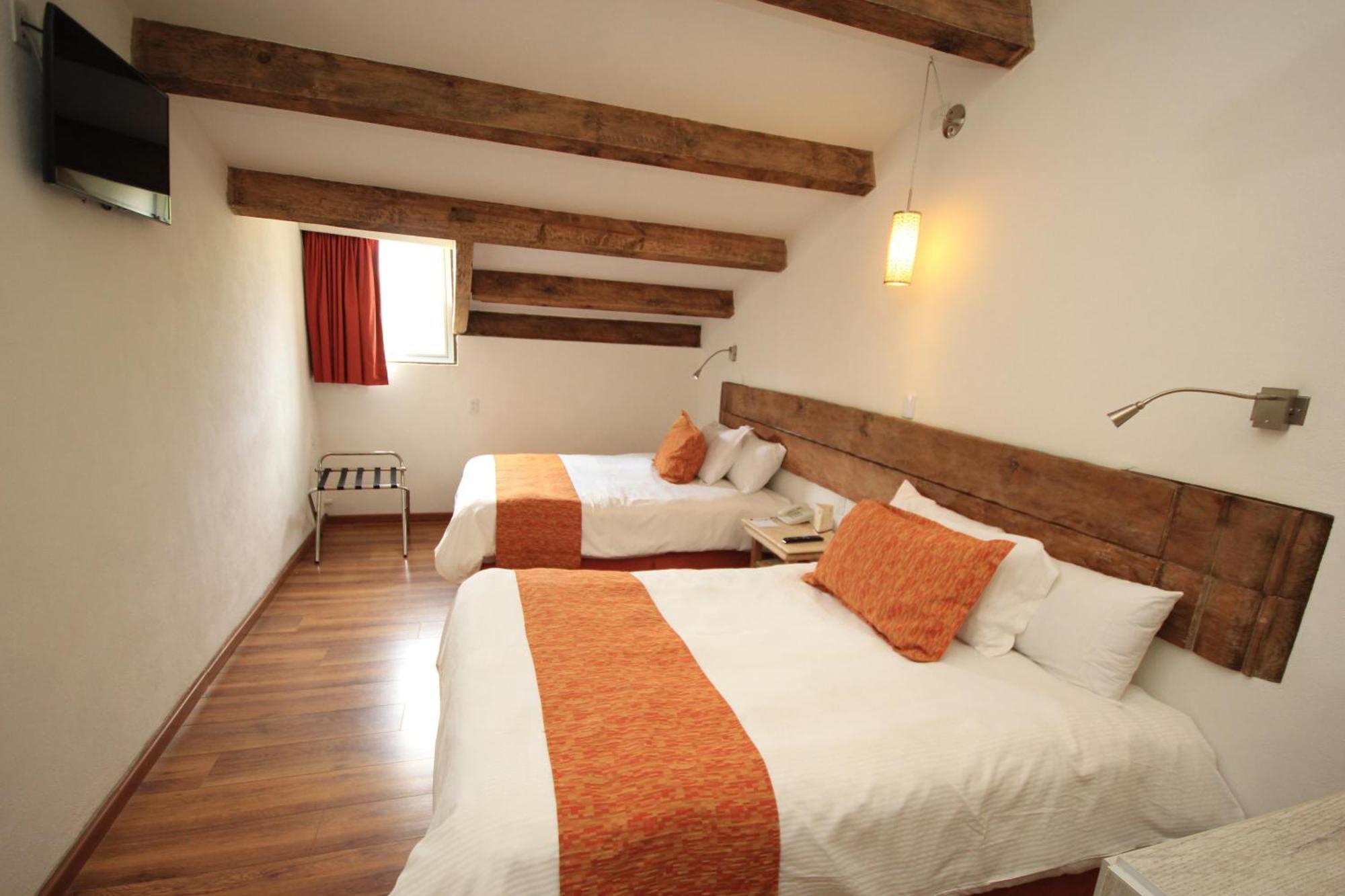 Hotel Ciudad Real Centro Historico Сан-Кристобаль-де-Ла-Касас Экстерьер фото