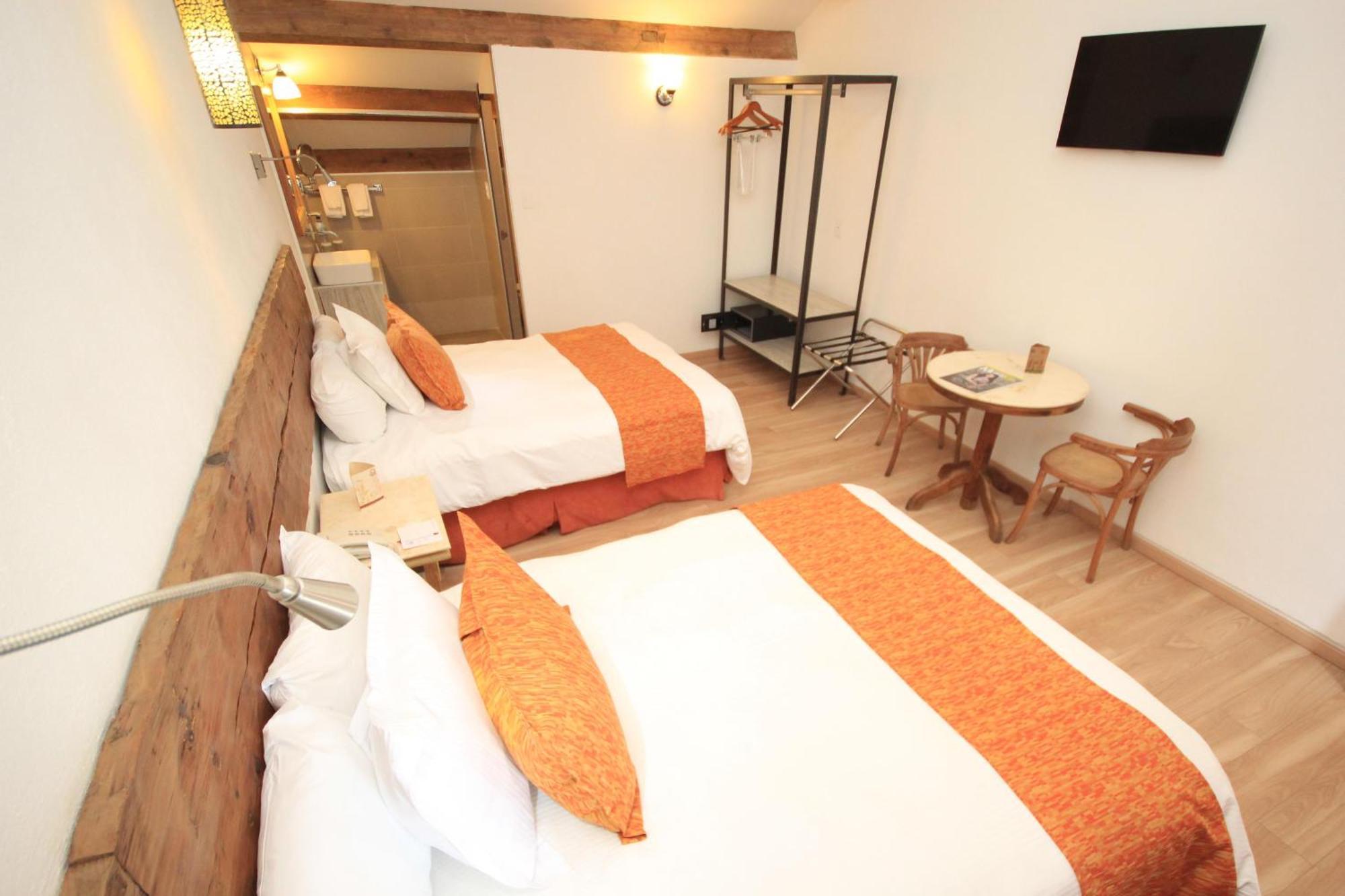 Hotel Ciudad Real Centro Historico Сан-Кристобаль-де-Ла-Касас Экстерьер фото